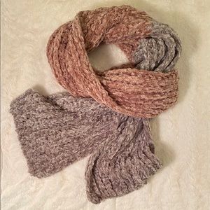 Cozy Knit Scarf-NWOT